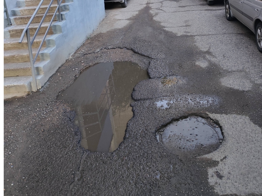 ​Госинспекция Забайкалья объяснила, кто должен проводить асфальтирование придомовой территории